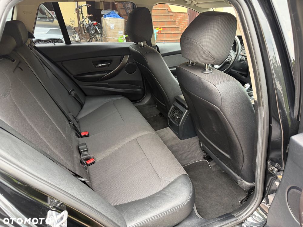 BMW Seria 3 320d Efficient Dynamics Edition Modern Line - 17