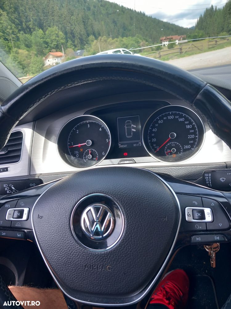 Volkswagen Golf 1.6 TDI 4Motion - 5