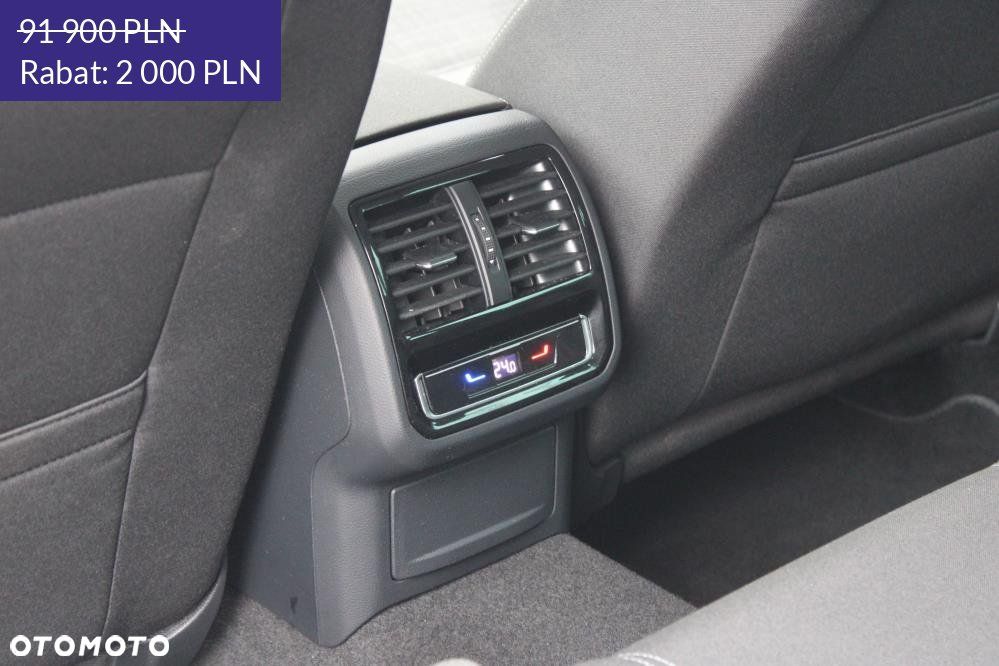 Volkswagen Passat - 34