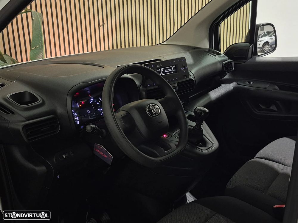 Toyota Proace 1.5D - 2022 - 3 LUG | GARANTIA | NACIONAL - 21