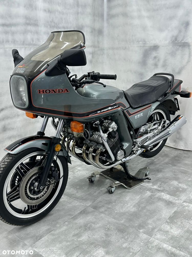Honda CBX - 15