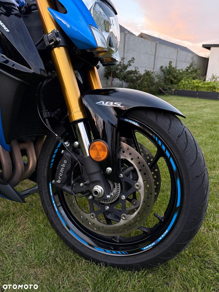 Suzuki GSX 1000 - 5