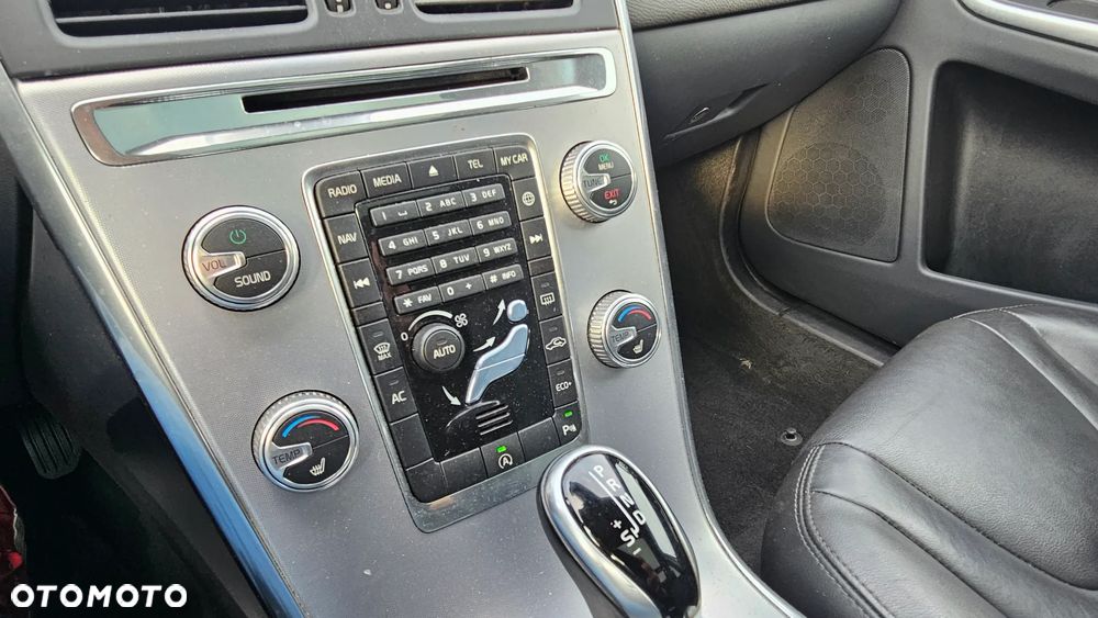 Volvo XC 60 D4 Geartronic Summum - 19