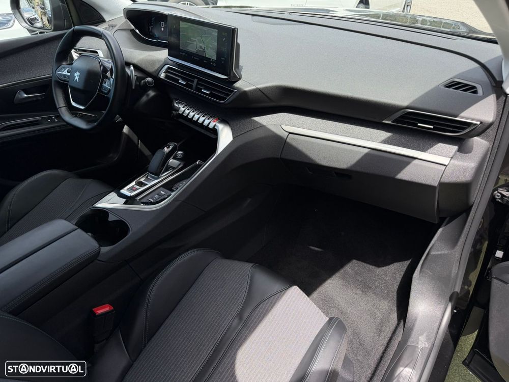 Peugeot 3008 1.6 Hybrid Allure e-EAT8 - 17