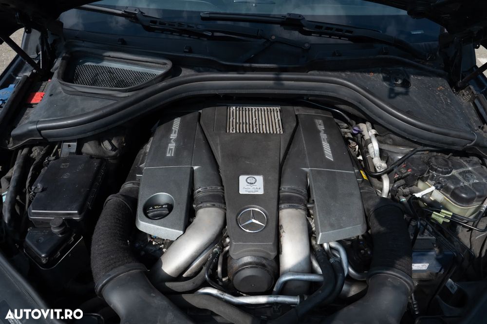 Mercedes-Benz GL 63 AMG 4MATIC AMG Speedshift Plus 7G-TRONIC - 9