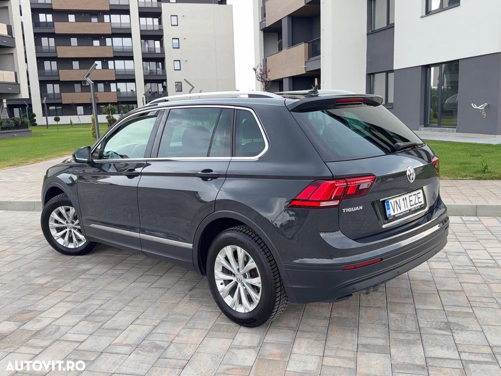Volkswagen Tiguan - 19