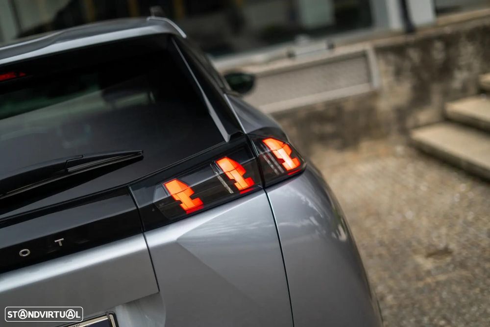 Peugeot 2008 - 21