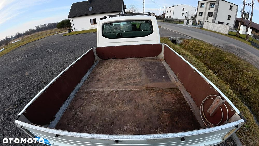 Volkswagen Transporter - 11