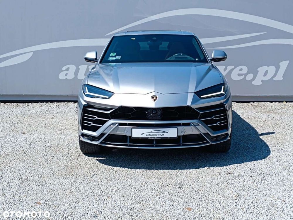 Lamborghini Urus - 13