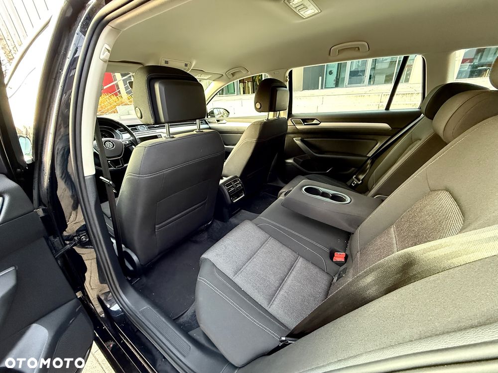 Volkswagen Passat 2.0 TDI BMT Comfortline - 13