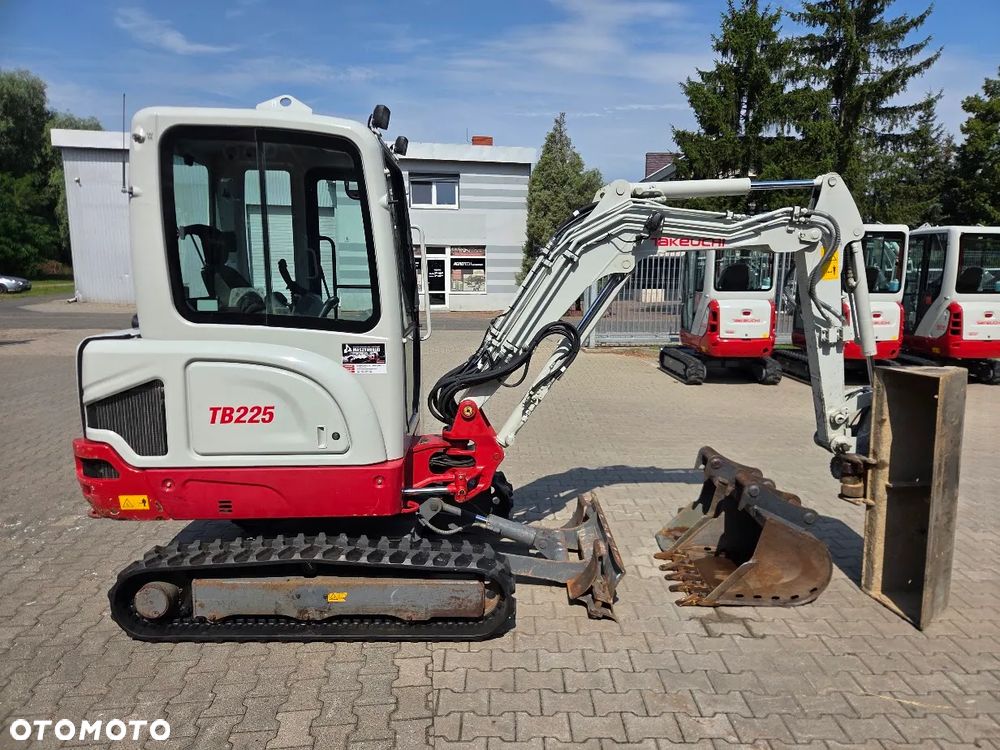 Takeuchi Koparka Minikoparka Takeuchi TB225 V3 Powertilt + 3 łyżki - 5