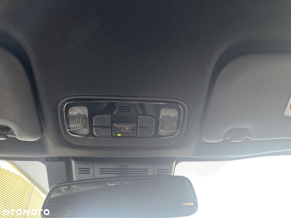 Toyota Yaris Cross Hybrid 1.5 Style - 28