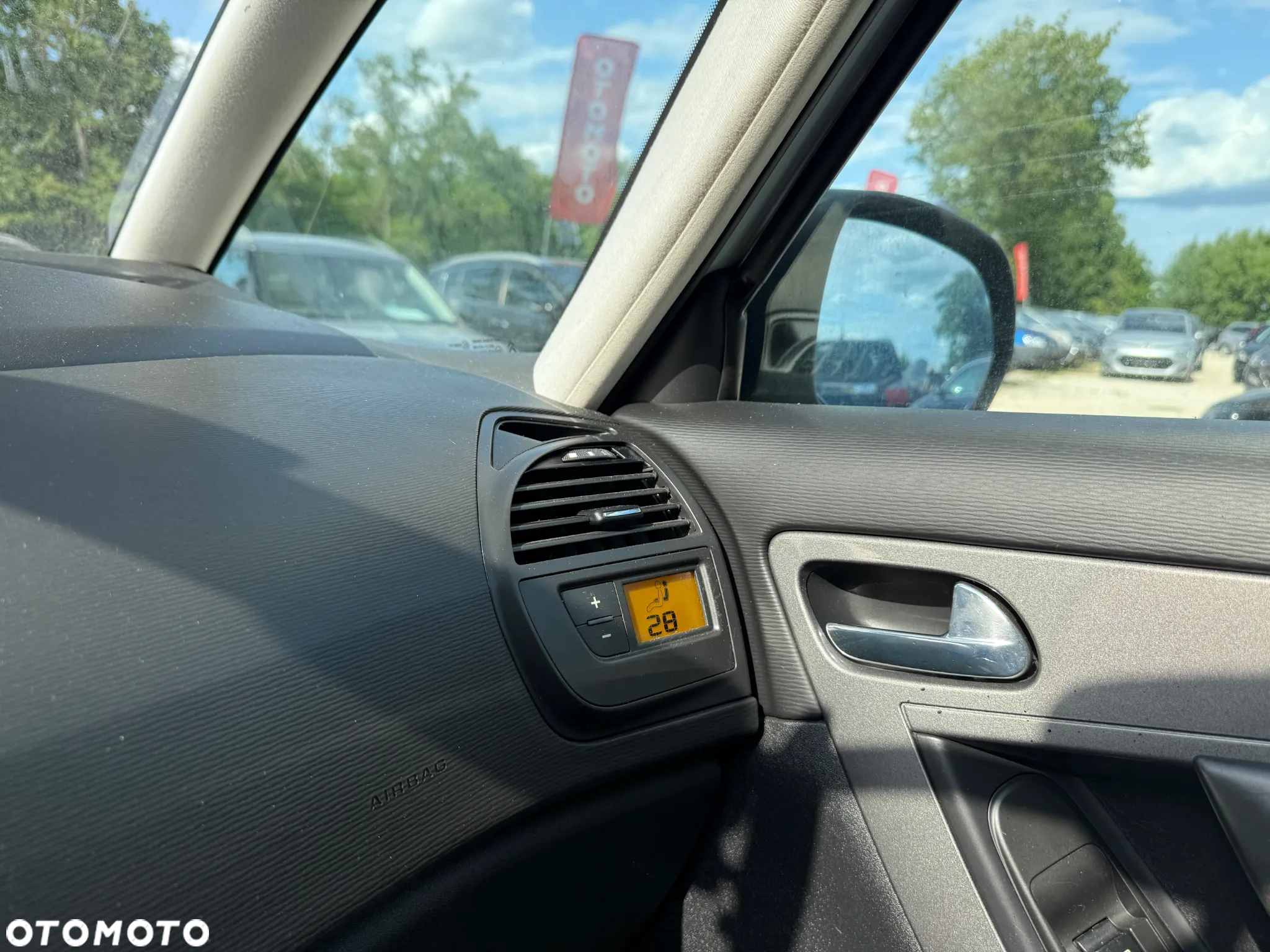 Citroën C4 Picasso - 26
