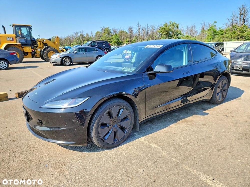 Tesla Model 3 Langstreckenbatterie Allradantrieb Dual Motor - 1