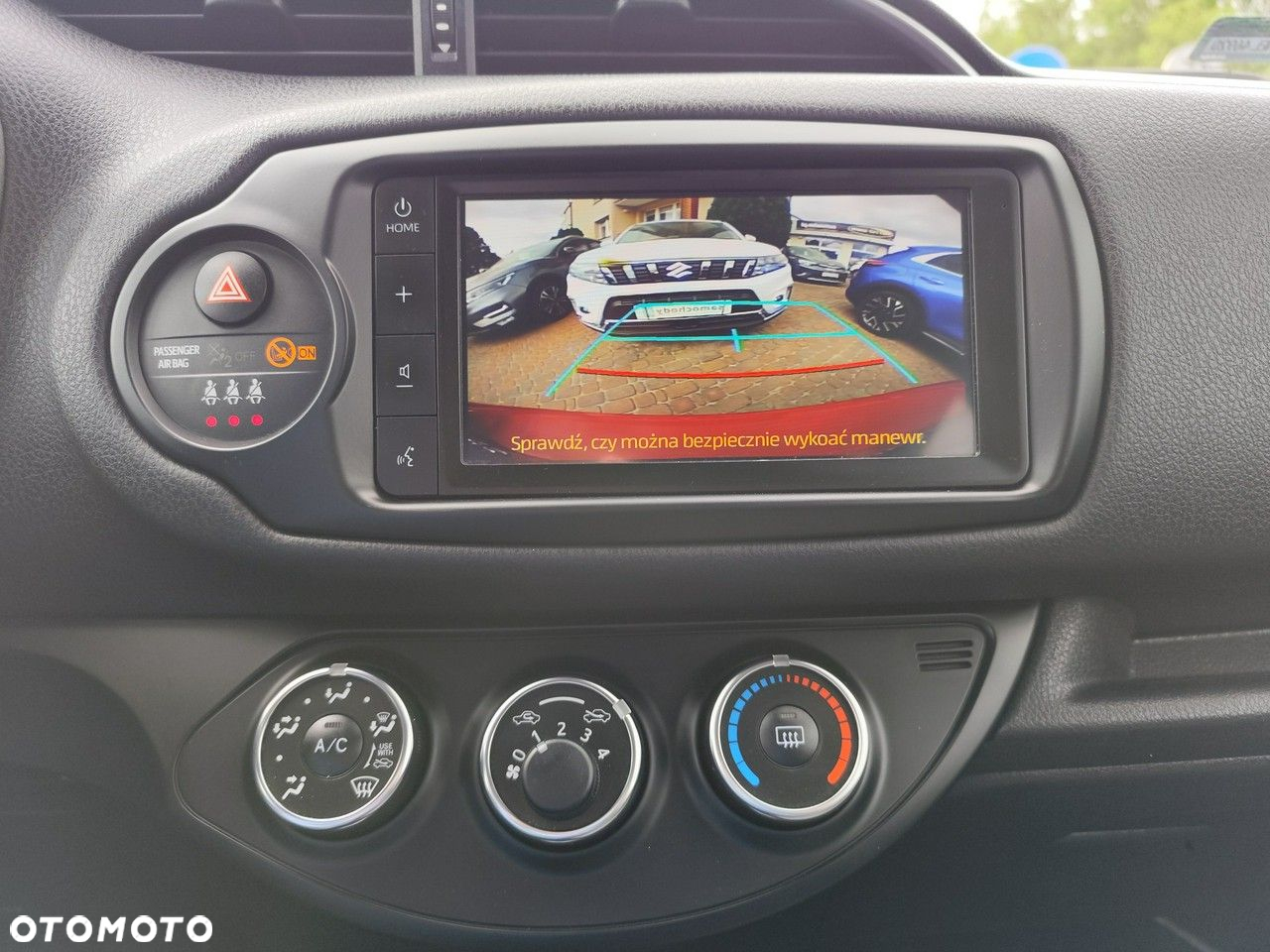 Toyota Yaris - 18