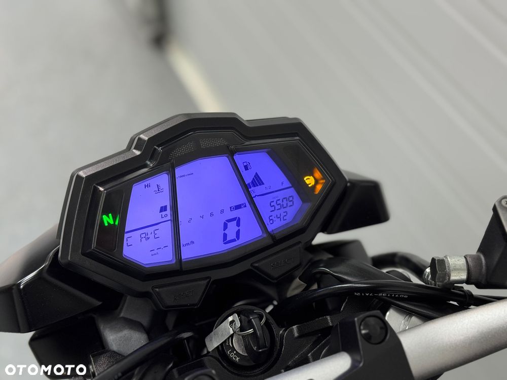 Yamaha MT - 22