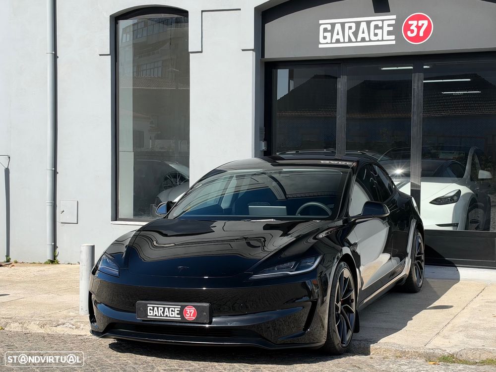 Tesla Model 3 2024 photo 3