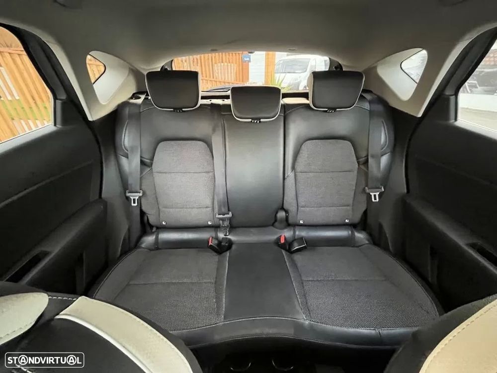 Renault Captur 1.0 TCe Exclusive - 34