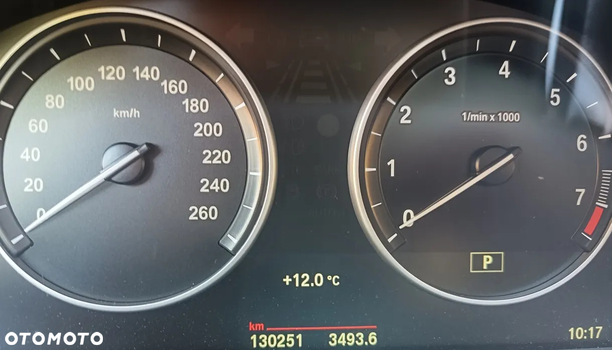 BMW Seria 5 528i xDrive Luxury Line - 21