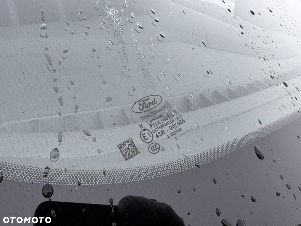 Ford Kuga 2.0 TDCi 4x2 ST-Line - 38