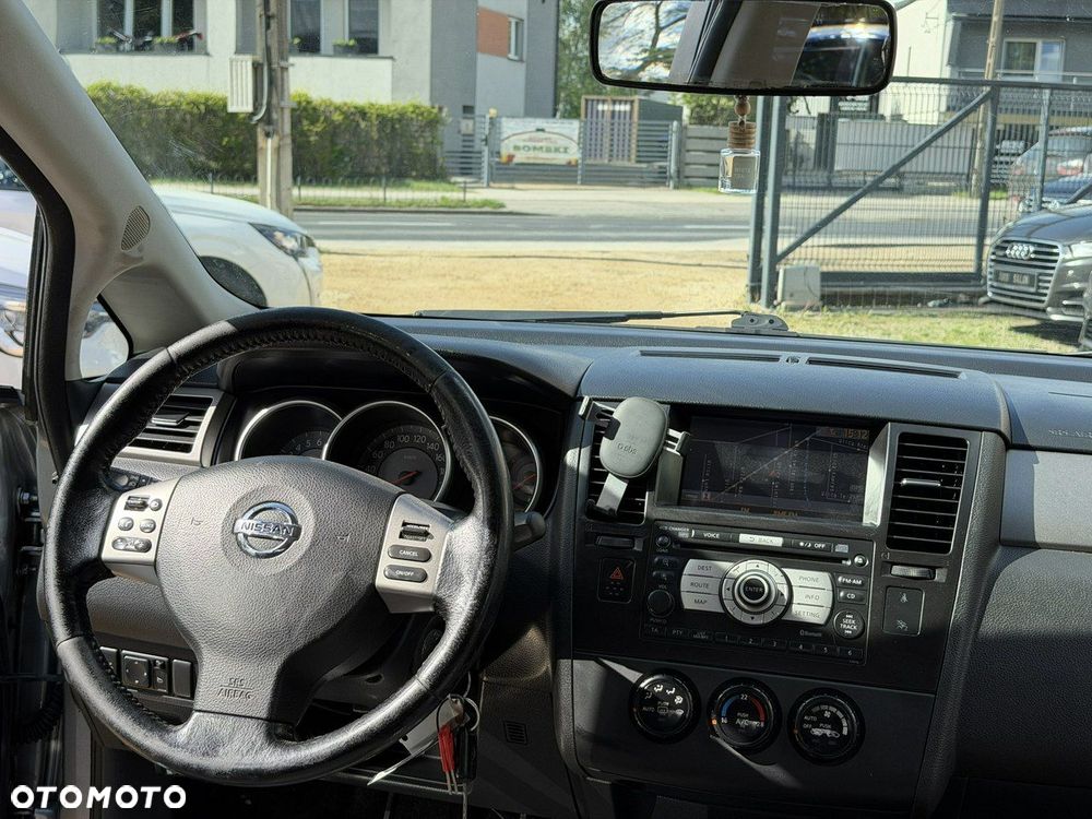 Nissan Tiida - 22