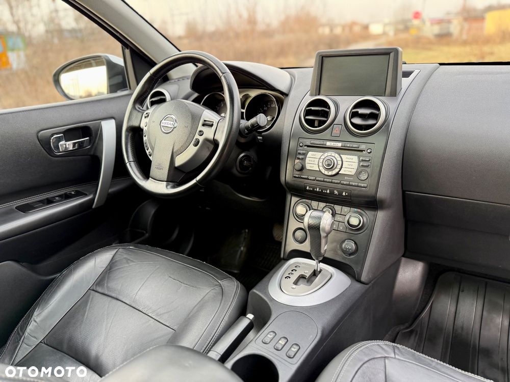 Nissan Qashqai 2.0 CVT tekna - 19
