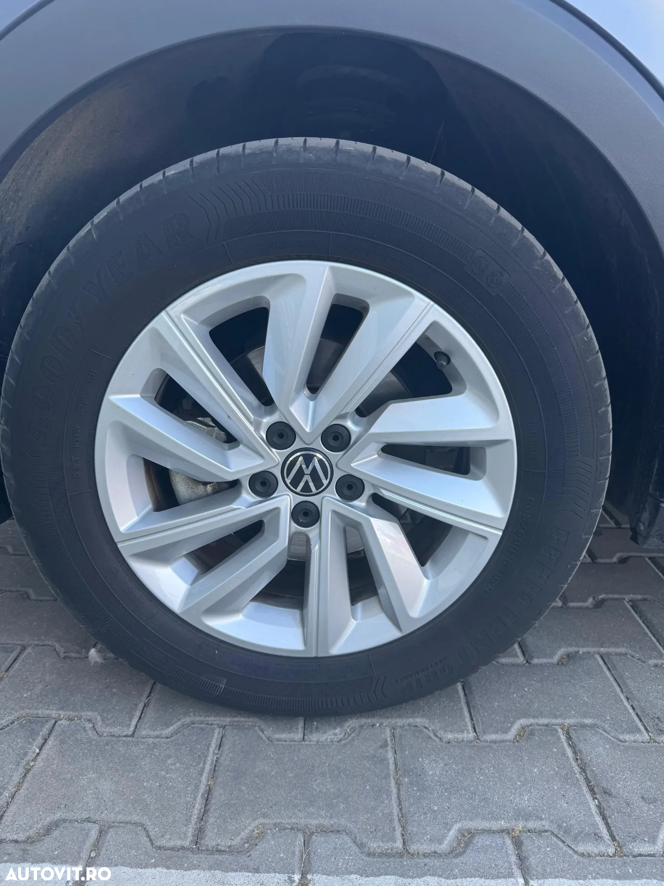 Volkswagen T-Cross 1.0 TSI DSG Life - 17