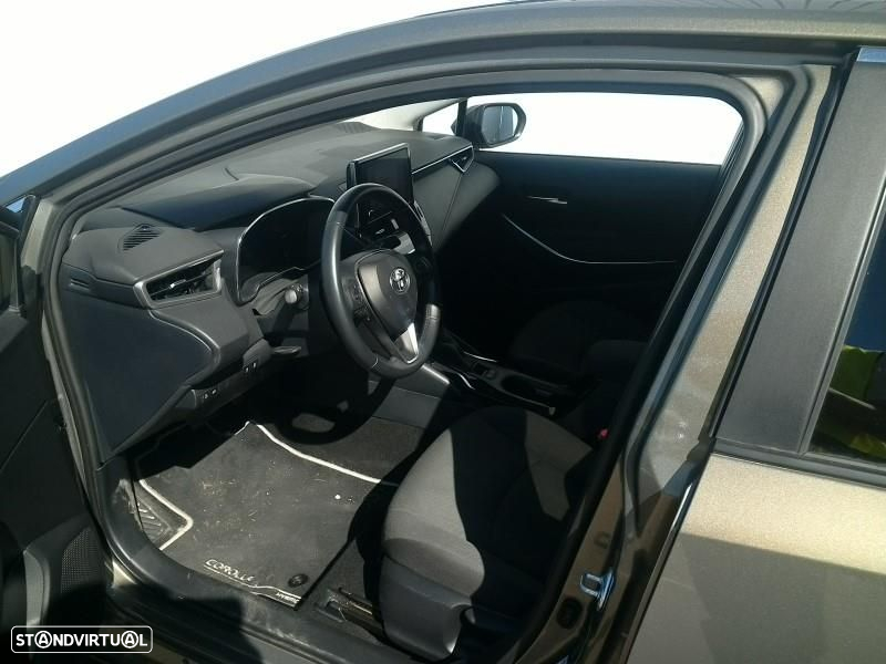 Toyota Corolla SD 1.8 Hybrid Exclusive - 6