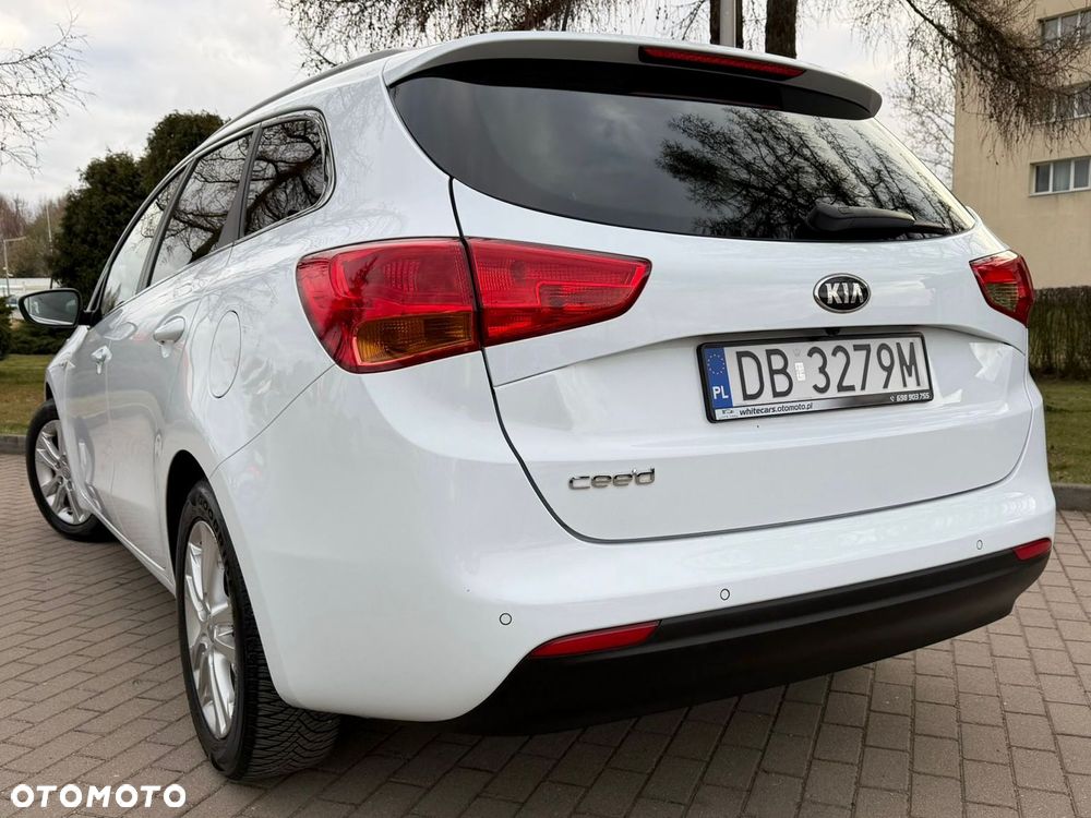 Kia Ceed 1.4 L - 17