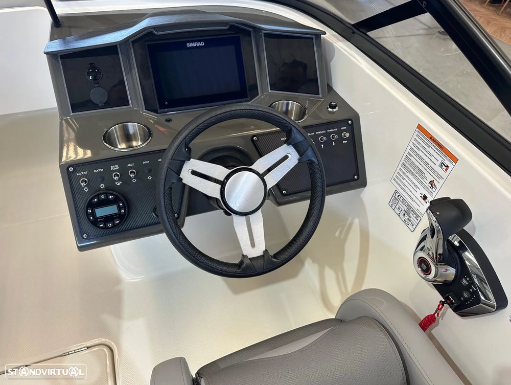 Bayliner VR6 OB - 27