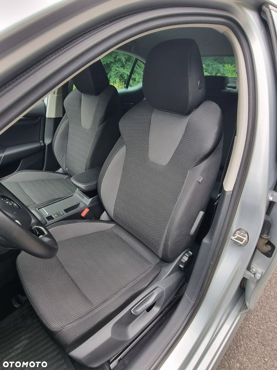 Skoda Octavia 1.5 TSI ACT Business - 25