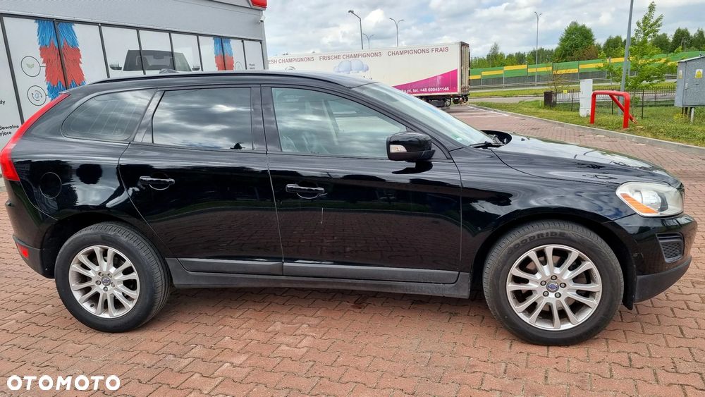 Volvo XC 60 D3 Momentum - 3