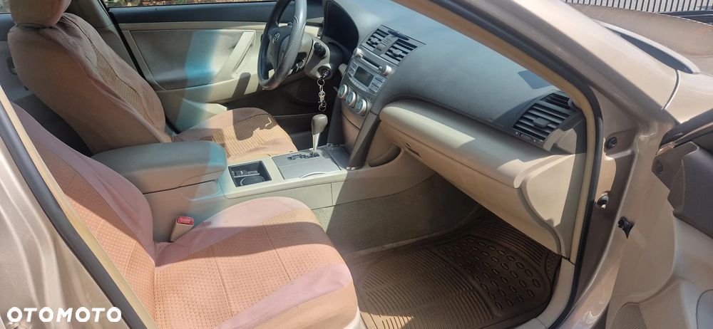 Toyota Camry 2.4 SE - 7