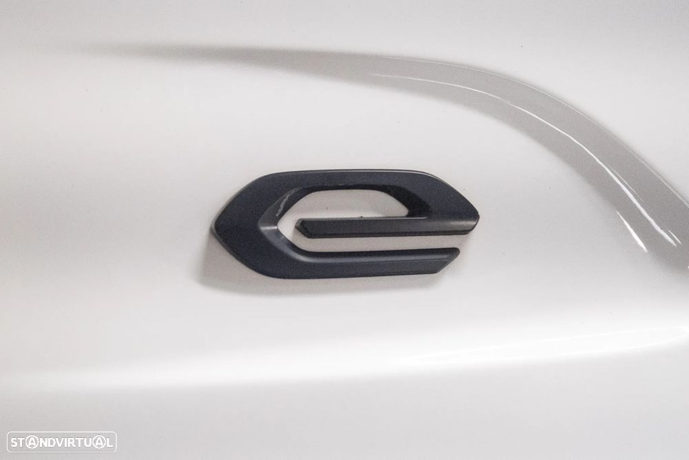 Peugeot e-208 Allure - 7