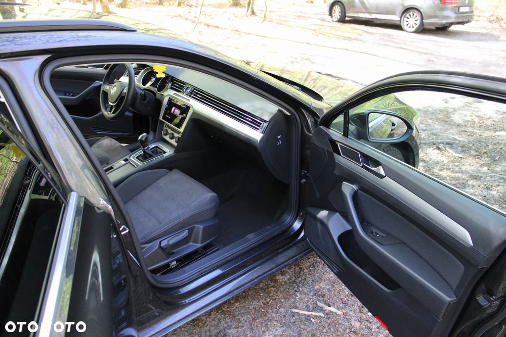 Volkswagen Passat 2.0 TDI SCR Comfortline DSG - 20