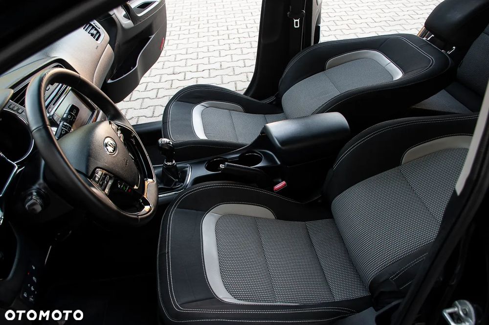 Kia Ceed 1.6 CRDi 128 Spirit - 27