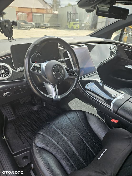 Mercedes-Benz EQE 300 89kWh Electric Art - 8