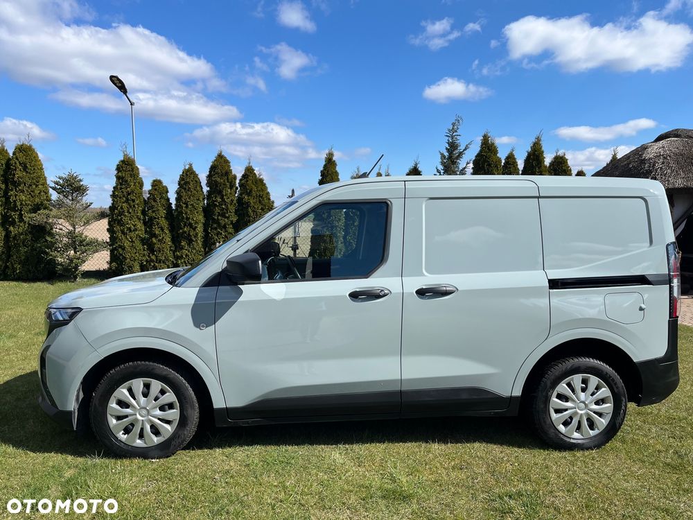 Ford Transit Courier - 4
