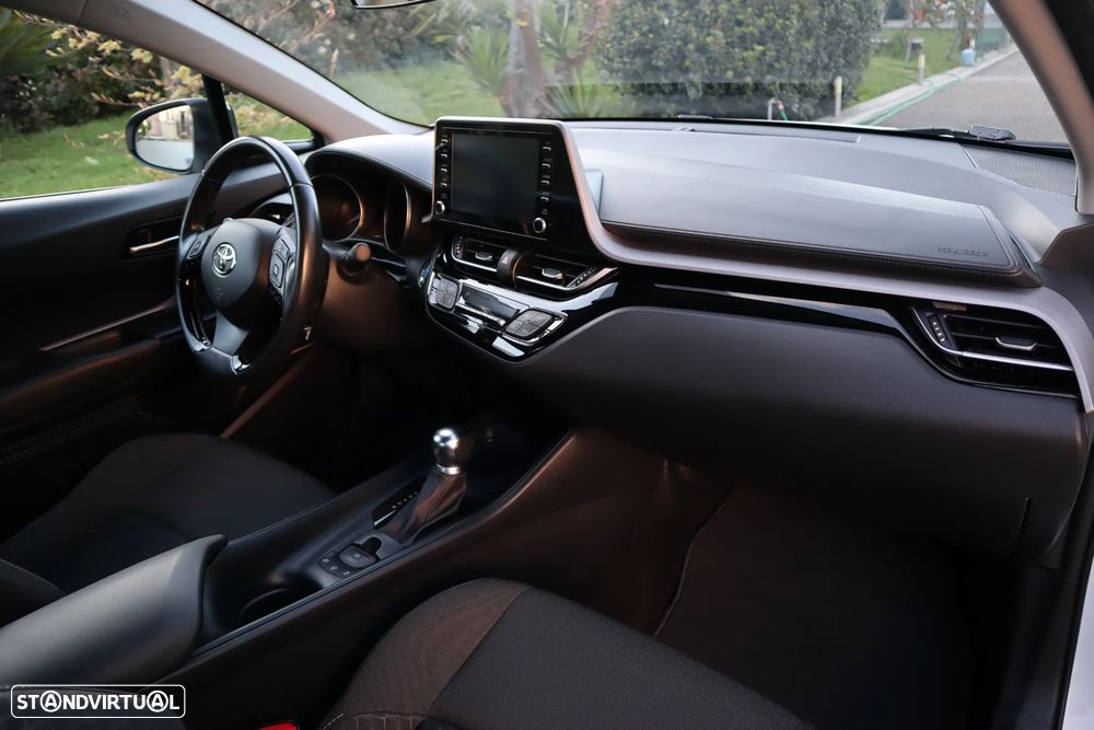 Toyota C-HR 1.8 Hybrid Comfort - 22