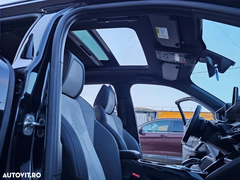 Peugeot 2008 e-2008 GT Line - 15