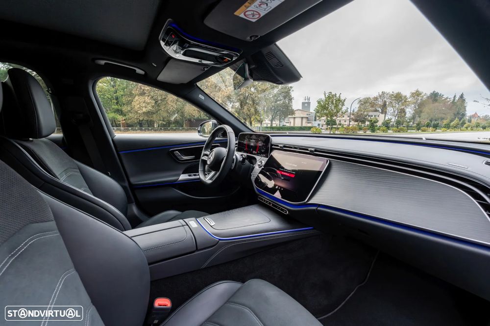 Mercedes-Benz E 300 e 4Matic 9G-TRONIC - 29