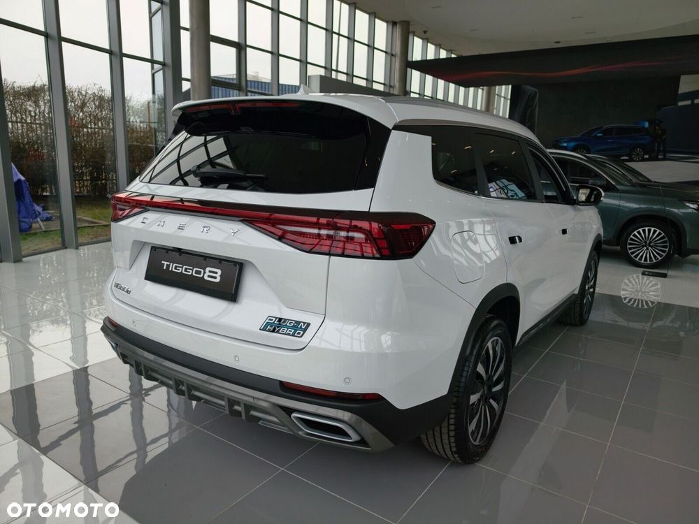 Chery Tiggo 8 - 8