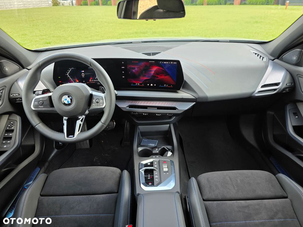 BMW Seria 1 120 mHEV - 14