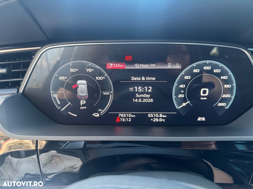 Audi e-tron 55 quattro S-Line - 7