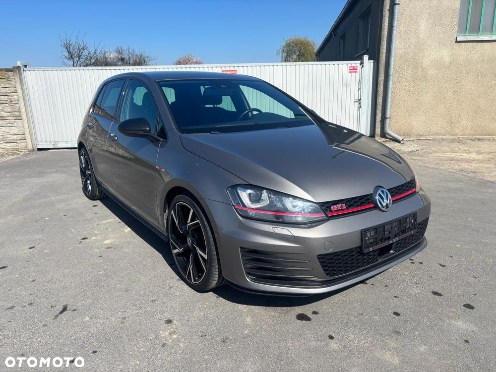 Volkswagen Golf GTI BlueMotion Technology - 3
