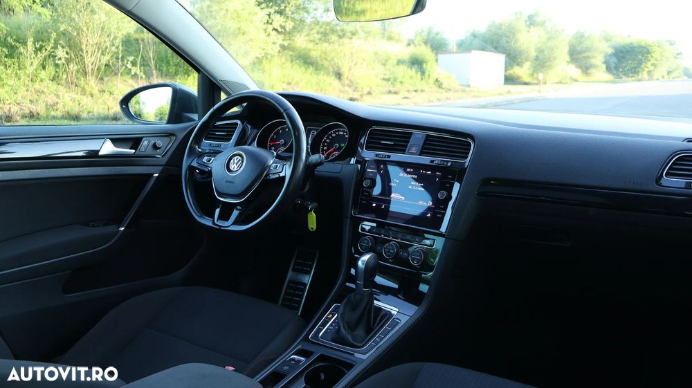 Volkswagen Golf 1.5 TSI ACT DSG Sound - 6