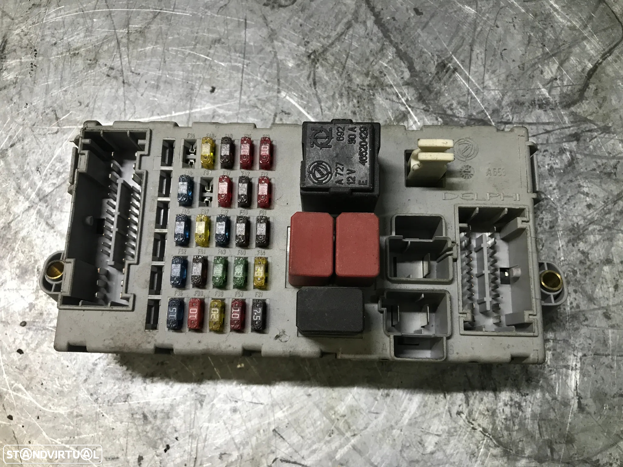 CAIXA DE FUSIVEIS FIAT PUNTO 188 REF. 46520600 - 3