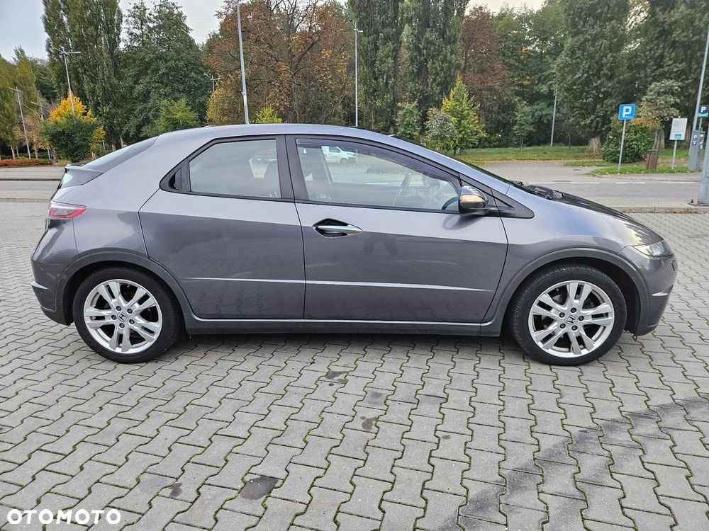 Honda Civic 1.8 Executive - 4