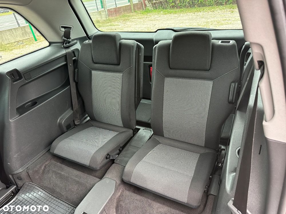 Opel Zafira - 27