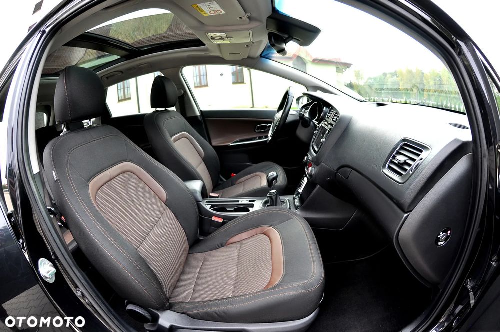 Kia Ceed 1.6 CRDi 128 Platinum Edition - 26